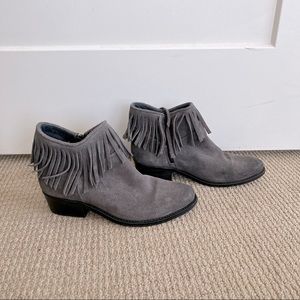 NWOT Women's Suede Fringe Ankle Booties Gray Size 6.5